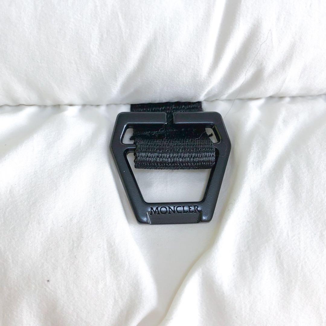 【近年モデル 未使用級】 MONCLER ダウンベスト CENIS ホワイト 1