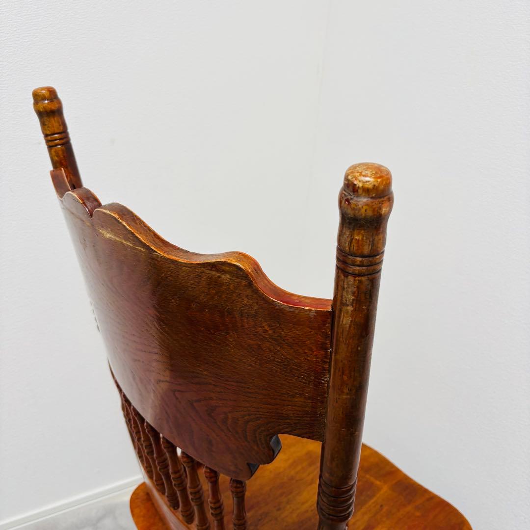 シンリー Shin Lee　椅子　ダイニング　彫刻 オーク材　ウィンザーチェア