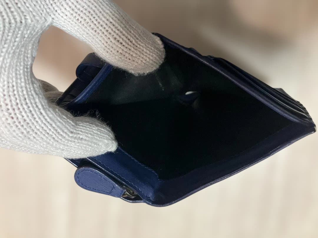 H*a様 ボッテガヴェネタ　イントレチャート　ネイビー　長財布