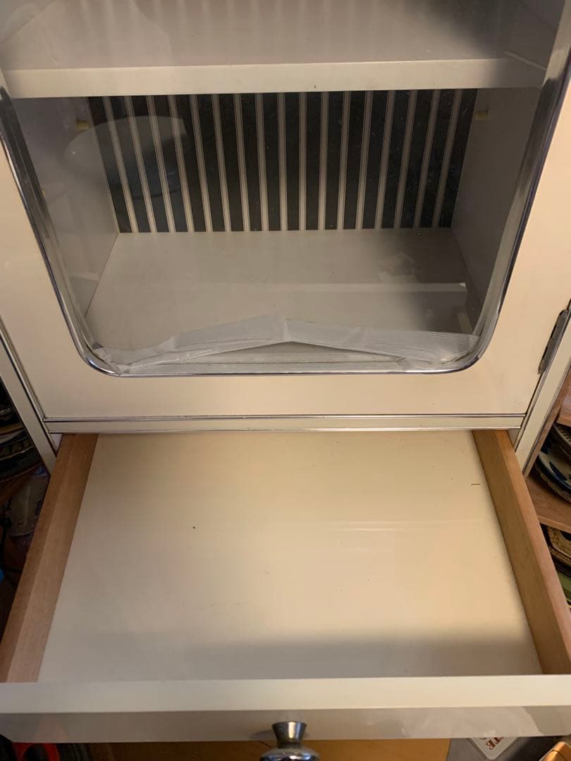 【お引き取り限定・2月中旬まで】昭和レトロ　食器棚