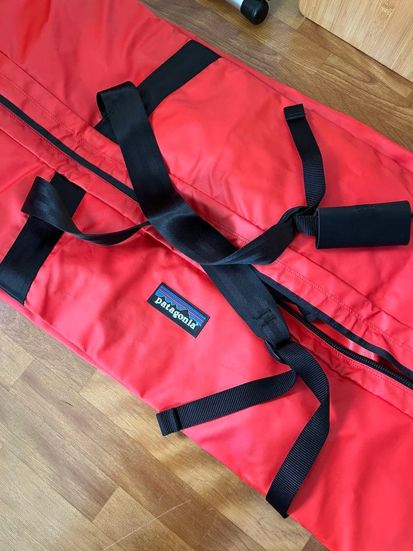 Patagonia アメリカ製　大容量ボストンバッグ 赤