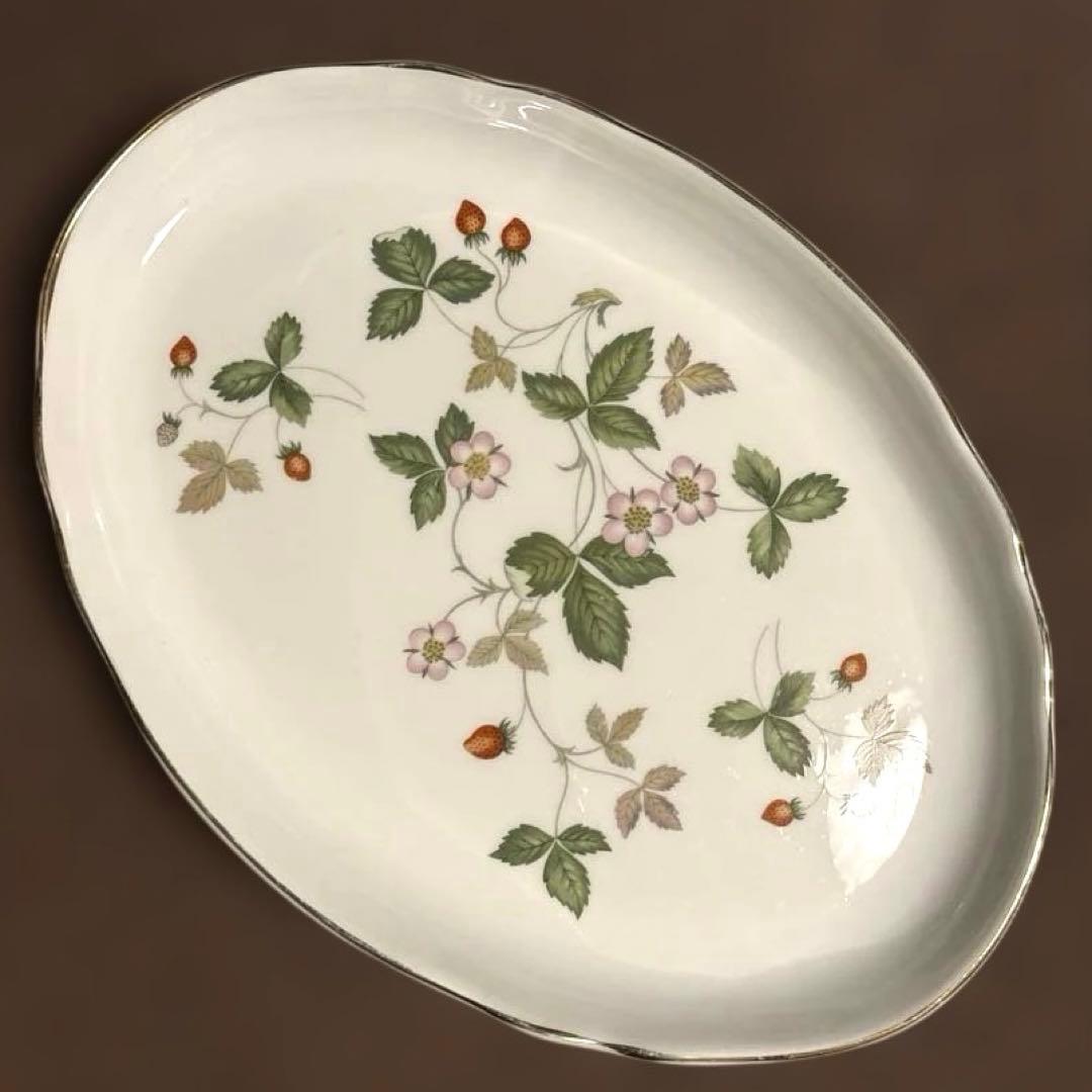 【未使用】黒壺  オーバル皿 ワイルドストロベリー　23.5cm