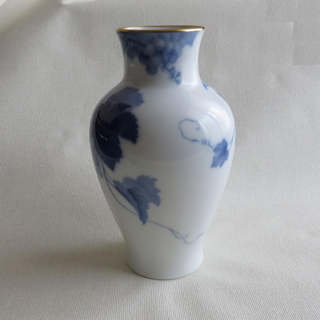 大倉陶園　葡萄紋　花瓶