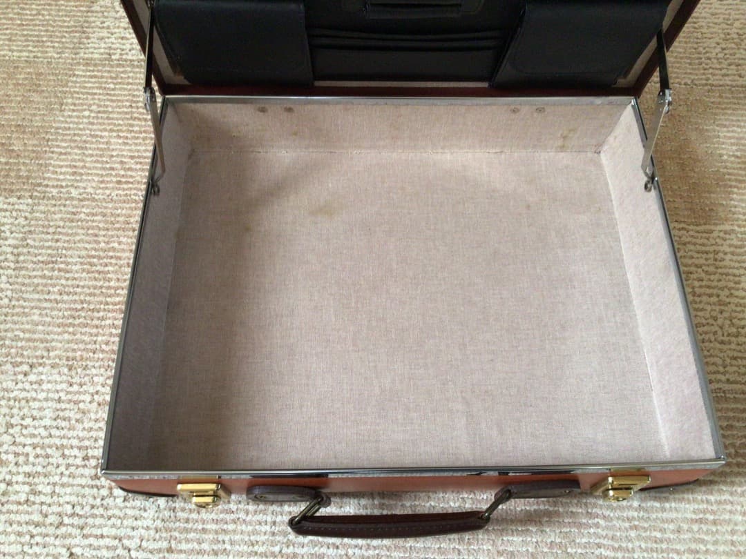 グローブトロッター　アタッシュケース