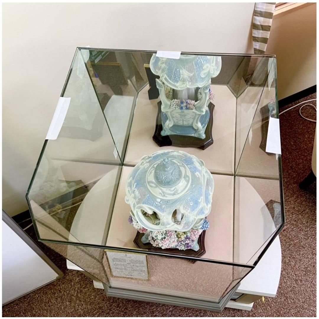 引取限定！リヤドロ LLADRO お花に囲まれて 2000体限定 ガラスケース付