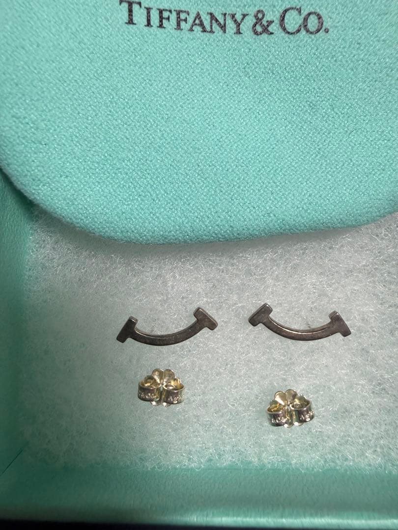 ティファニー　Tスマイルピアス　シルバー925