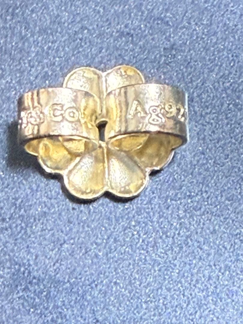 ティファニー　Tスマイルピアス　シルバー925