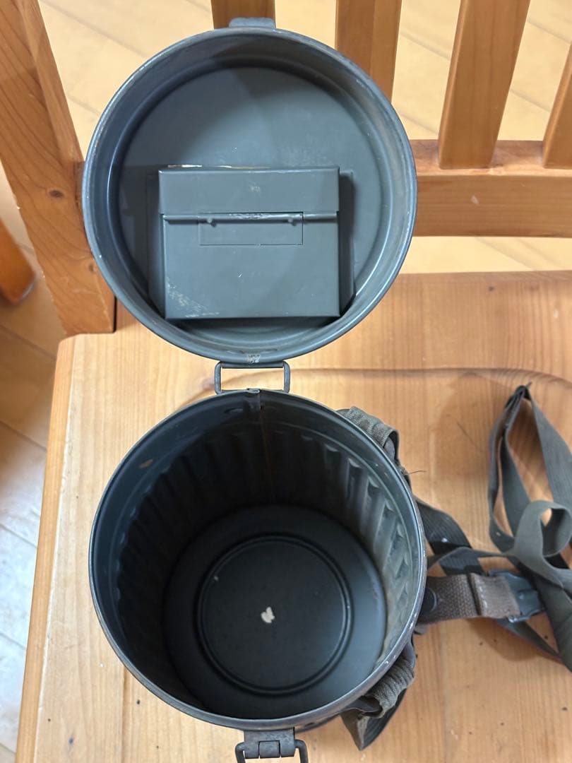 個人装備 ww2 Deutsche Gasmaske Old New