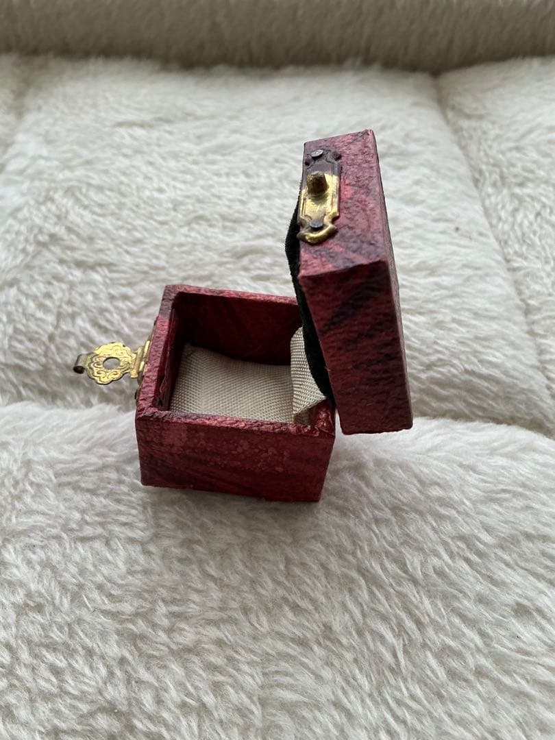 赤系紙張りヴィンテージジュエリーボックス