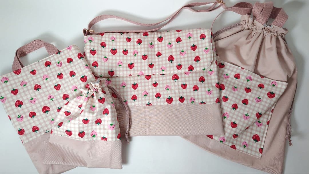 どーなつ さま 入園入学グッズ くすみ さくらんぼ いちご