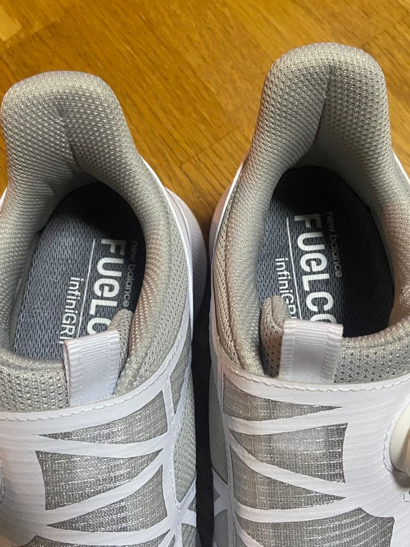 New Balance FuelCell ゴルフシューズ　24.0