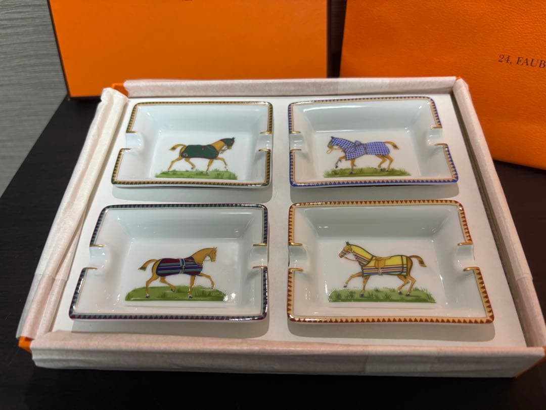 HERMES 馬デザイン 灰皿セット 4個