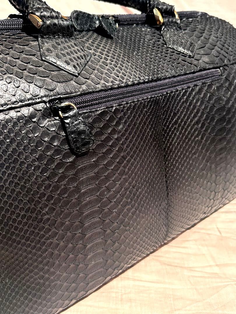 高品質　日本製　 本物ダイヤモンドパイソン 革　JRA認定 ボストンバッグ