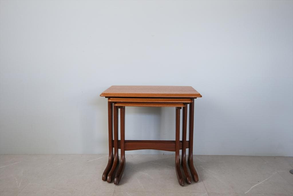 英国アンティーク木製ネストテーブル3台/収納式机/飾り棚/花台(91-107)