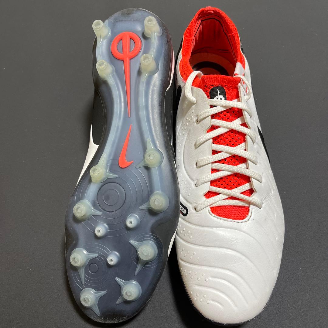 NIKE ティエンポレジェンド10 AG 26CM