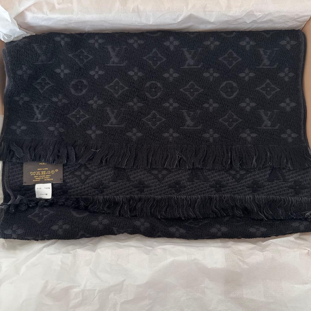 LOUIS VUITTON ブラックグレーマフラー