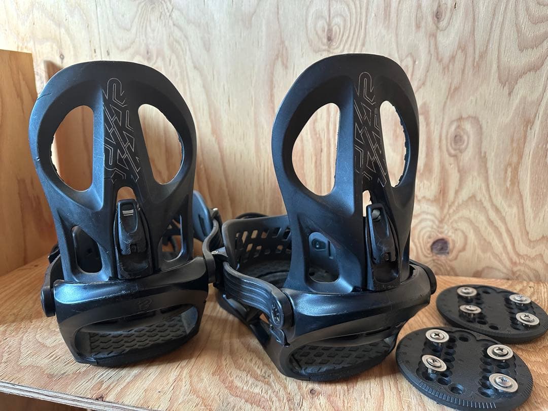 ブラック スノーボード ビンディング