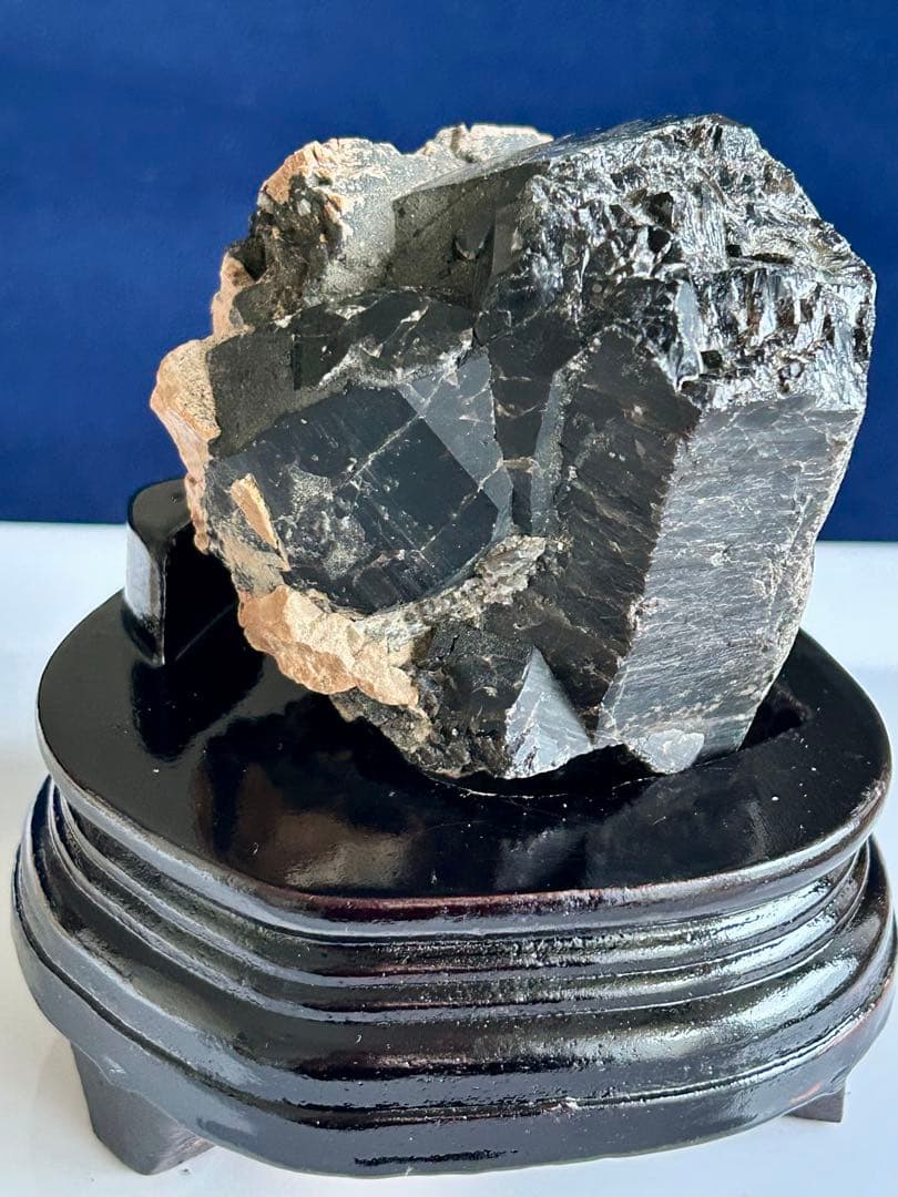 【超特大830g】強力な魔除けの石！ モリオン（黒水晶）クラスター/原石 鑑賞石