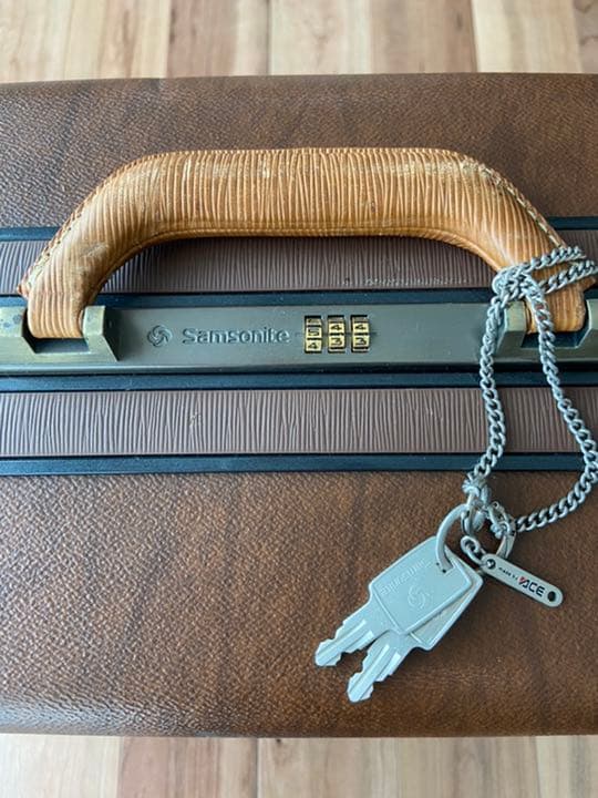 サムソナイト　クラッシック4輪　スーツケース　ヴィンテージ　レトロ