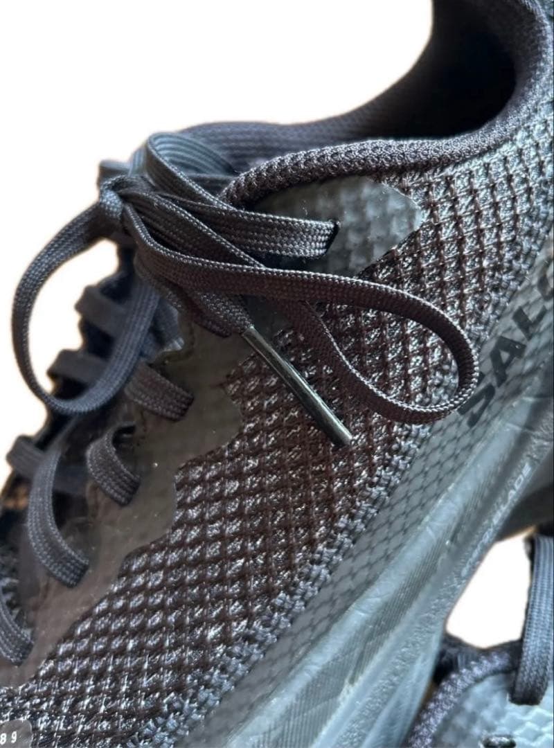 MM6 x SalomonコラボのSPECTUR 2スニーカー