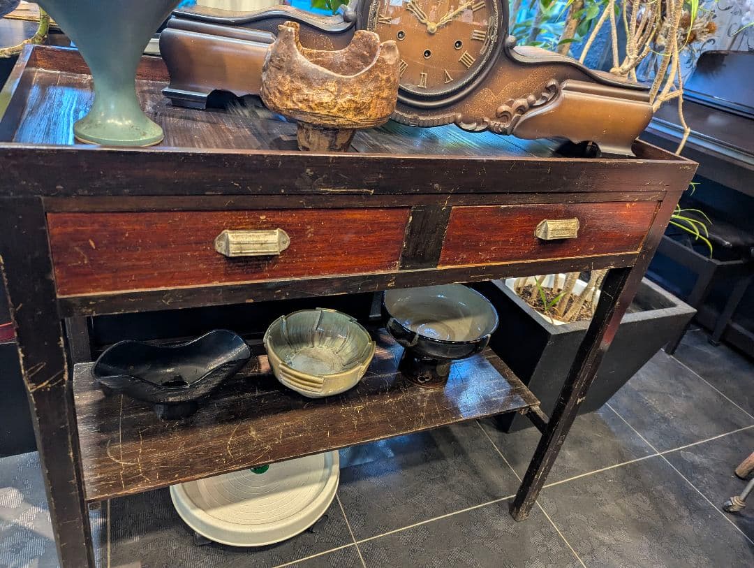 【引き取り限定】戦前の二段棚(台のみ)