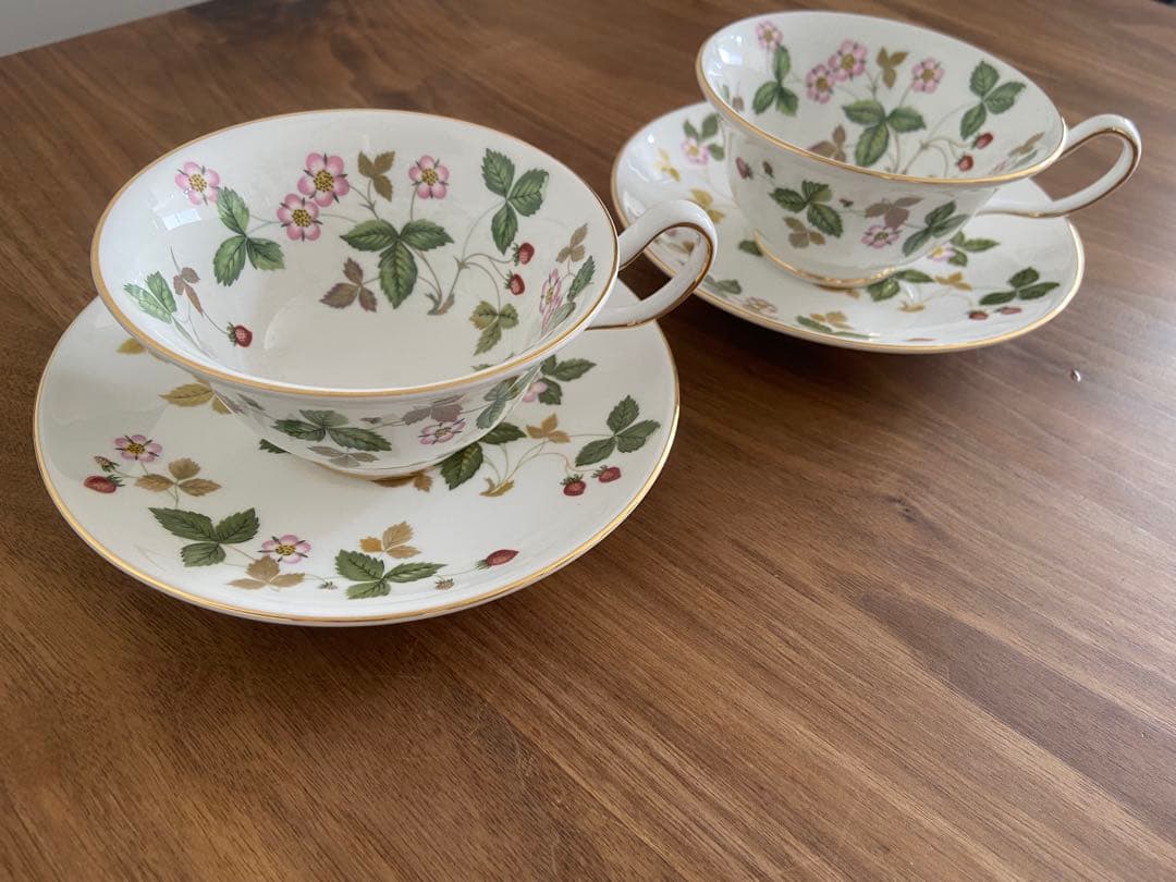 ウェッジウッド　ワイルドストロベリー　 食器　プレート　カップアンドソーサー