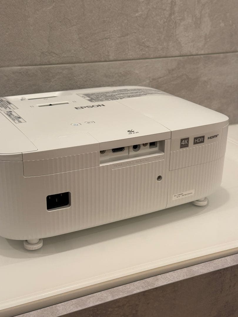 エプソン　プロジェクター　EH-TW6250