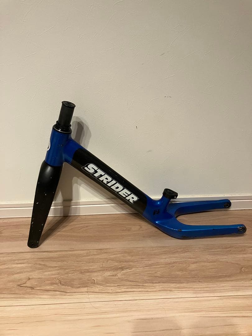 STRIDER ストライダー ST-R フレームのみ