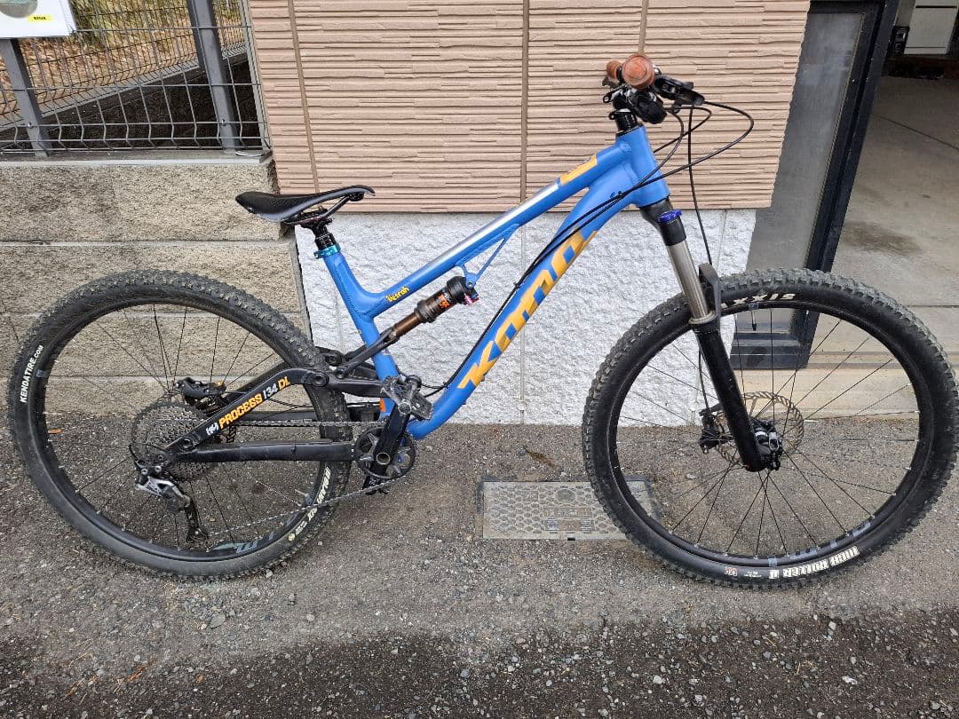 Kona Process 134 M 青 2017年モデル 定価412,000円