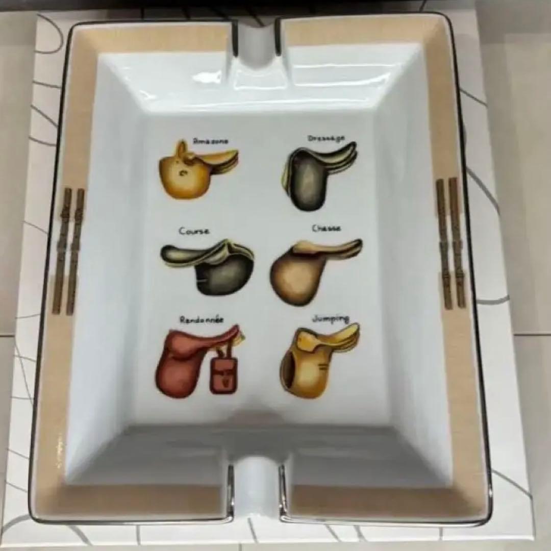 エルメス　馬具デザイン　陶器灰皿　小物入れ