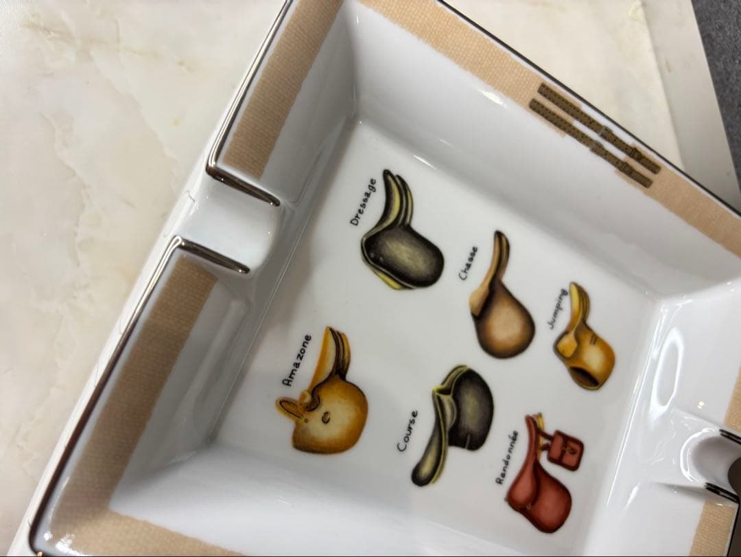 エルメス　馬具デザイン　陶器灰皿　小物入れ