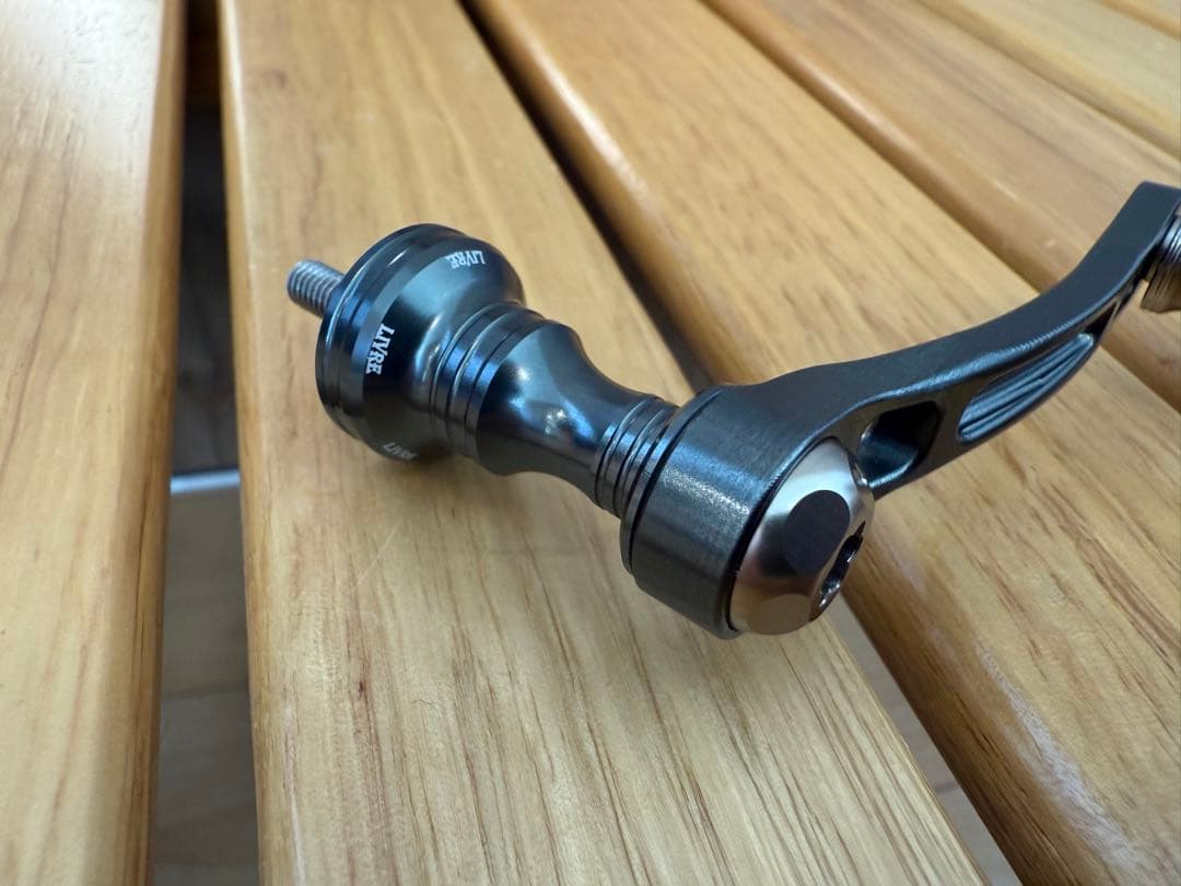 LIVRE リブレ ライトアーム58 EP37 シマノ カスタムハンドル