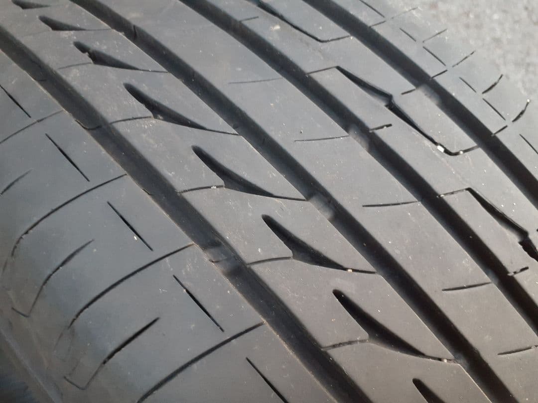 ２3年　ブリヂストン　レグノ　205/55R16インチタイヤ　2本