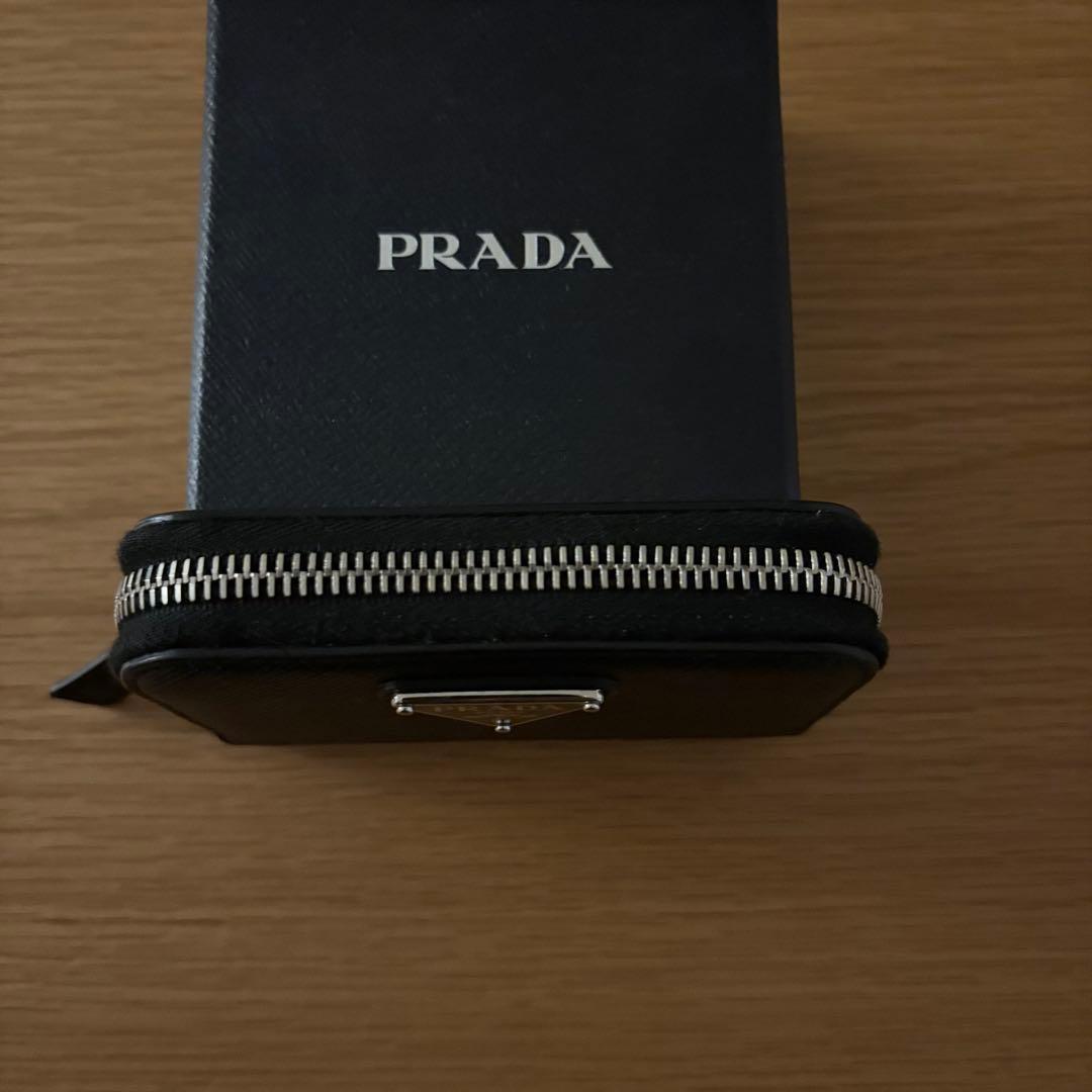PRADA サフィアーノレザー ケース