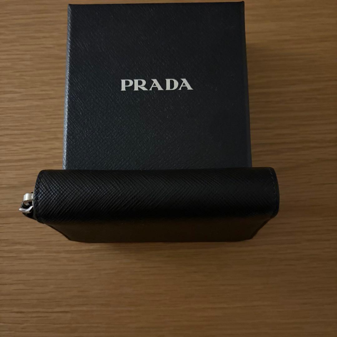 PRADA サフィアーノレザー ケース