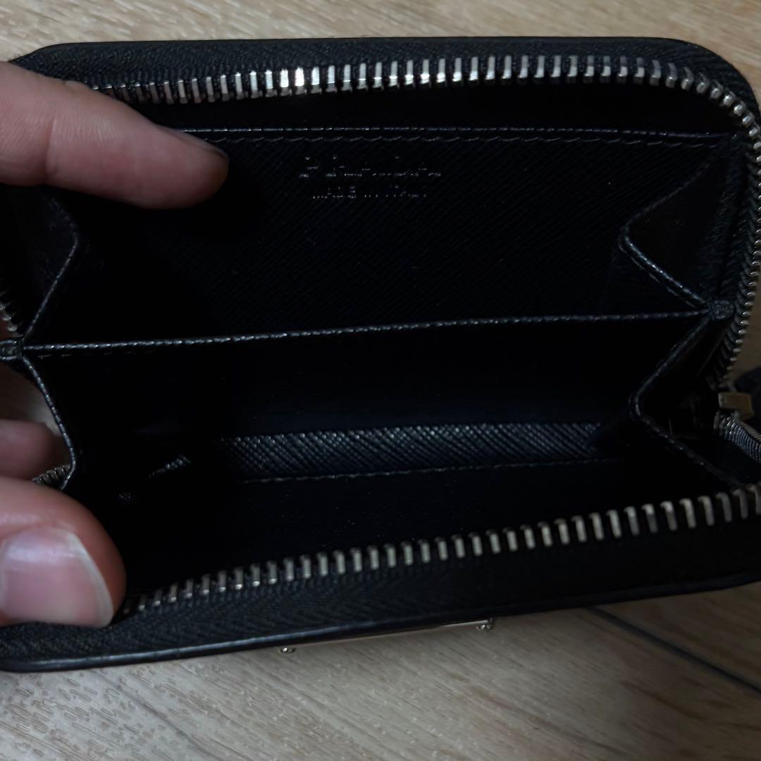 PRADA サフィアーノレザー ケース