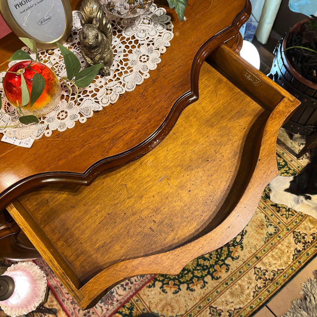 イタリアン　アンティーク　SELVA アクセントテーブル　ハイブランド