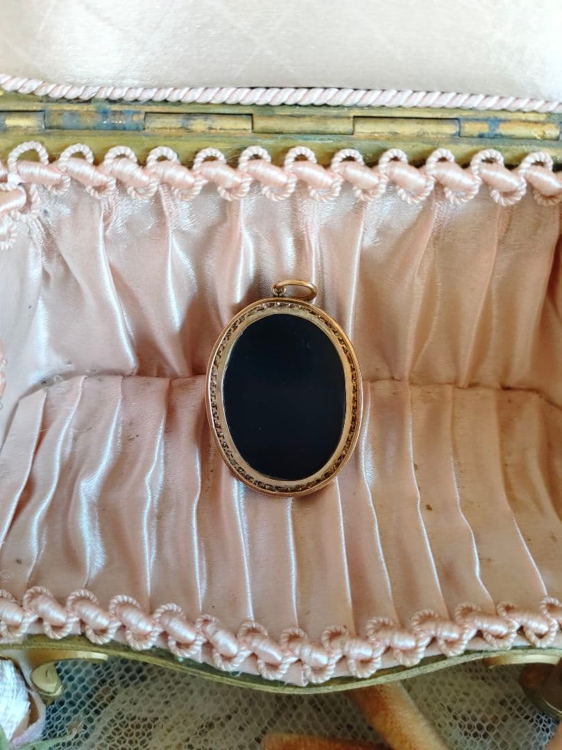 ☆豪華なストーンカメオ・アンティークジュエリー☆