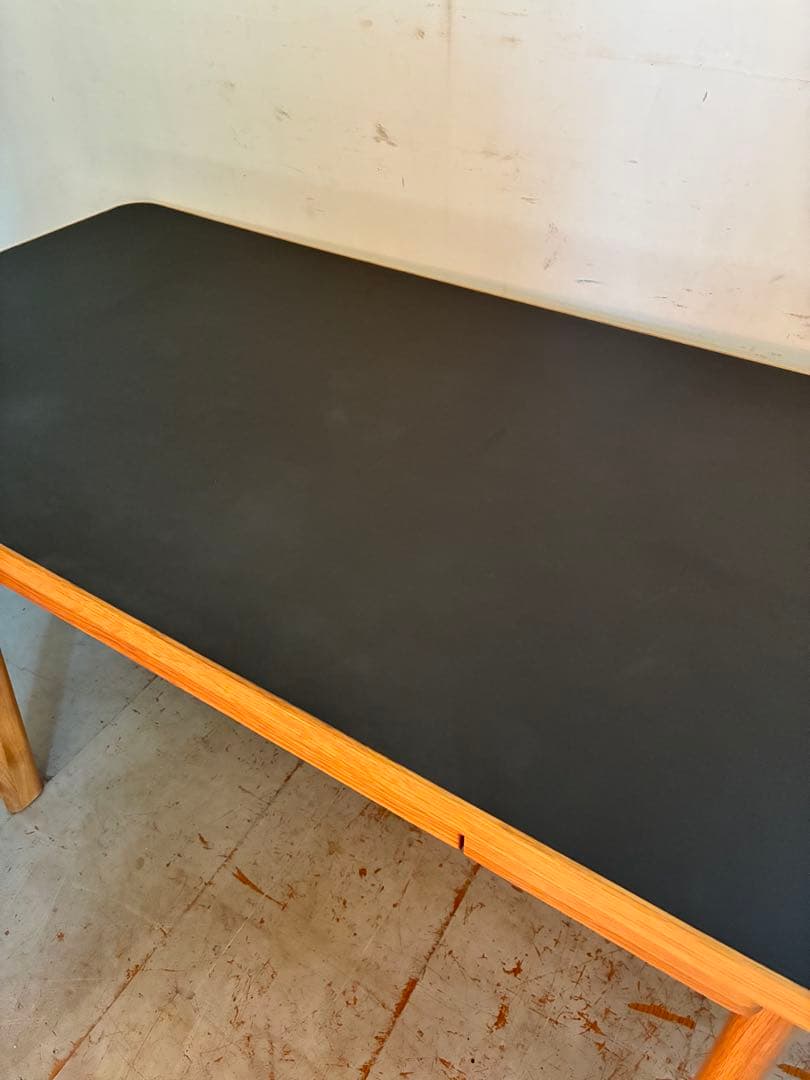 Actus アクタス　サークル デスク リノリウム