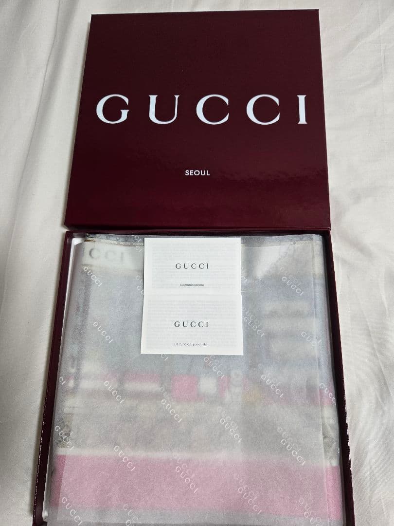 GUCCI グッチ プリント シルクツイル スカーフ ギフトボックス 新品未使用