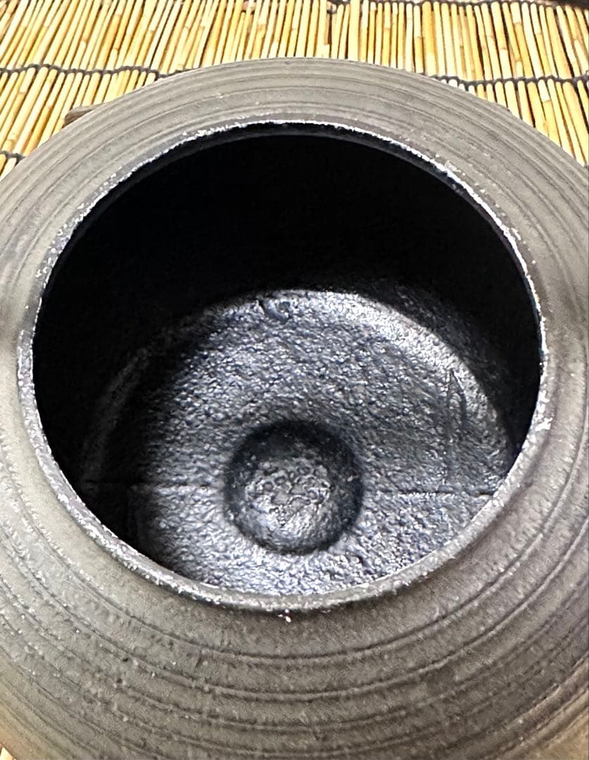 未使用品　南部正晴堂　伊藤 宝斎作 糸目南部形１２型唐金蓋 飾摘　南部鉄瓶