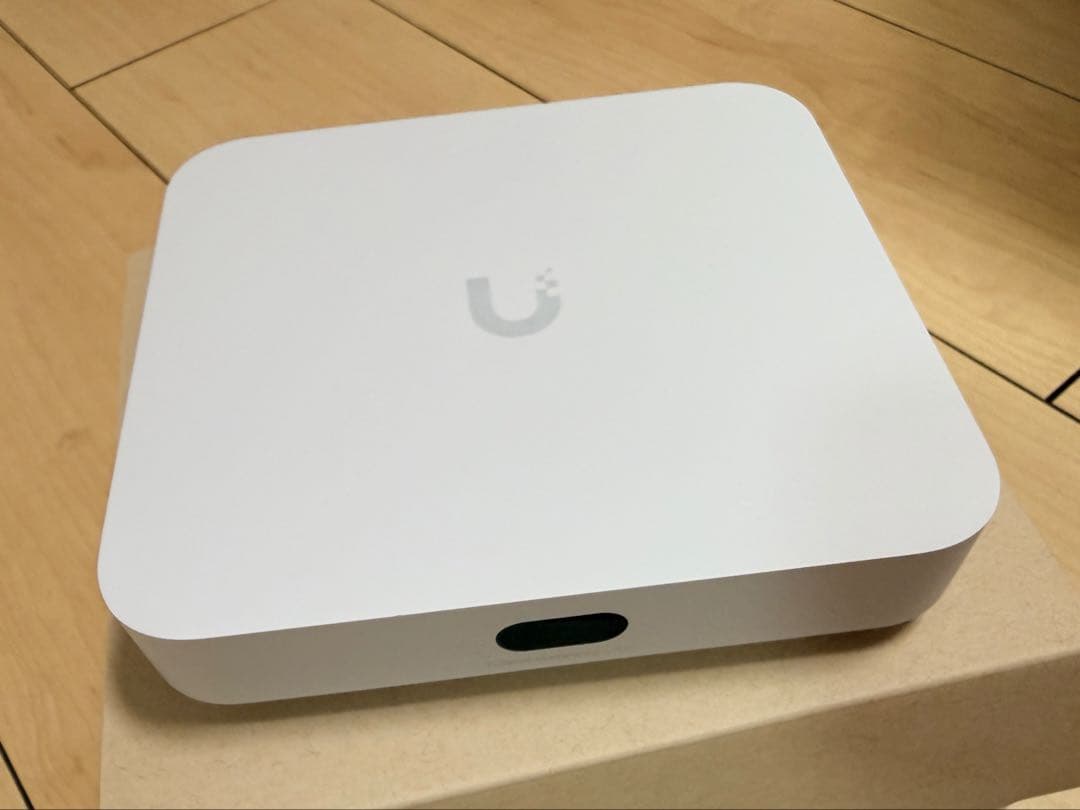 UniFi Cloud Gateway Ultra + U7 Pro セット
