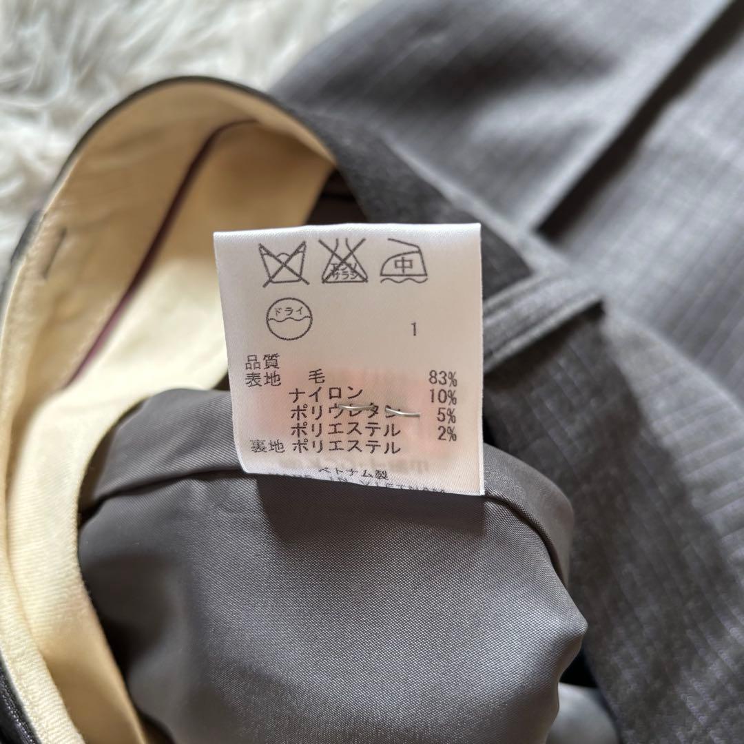 23区 44 XL オンワード樫山 ゆったり パンツスーツ グレー ストライプ