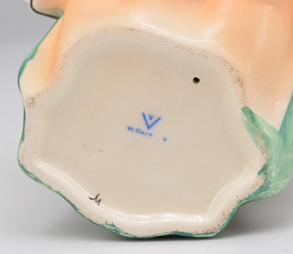 出産／本の虫／風呂敷　３点おまとめ　フンメル人形　ドイツゲーベル　ご成約済み