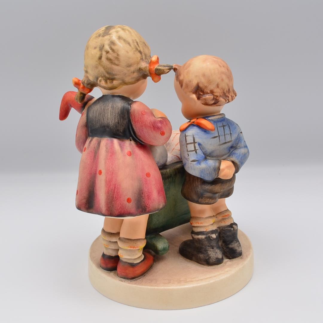 出産／本の虫／風呂敷　３点おまとめ　フンメル人形　ドイツゲーベル　ご成約済み