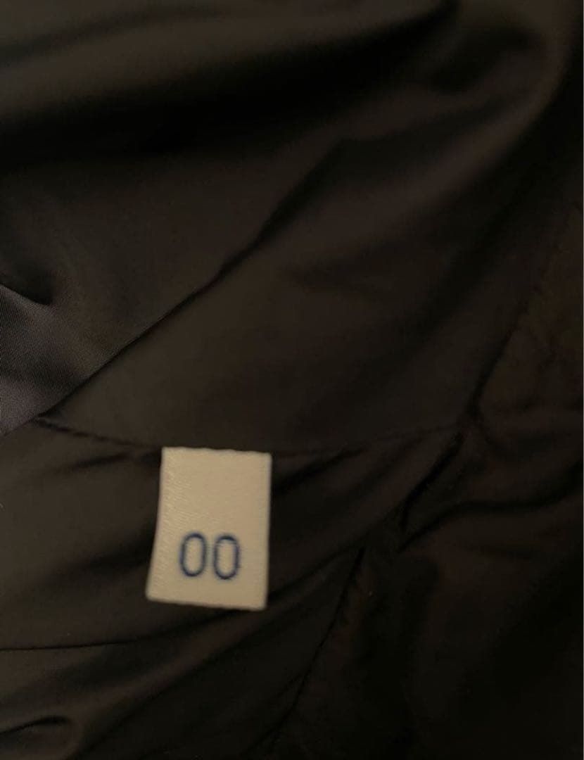 Moncler レディース　ブラック　ダウンジャケット 00 Oiron