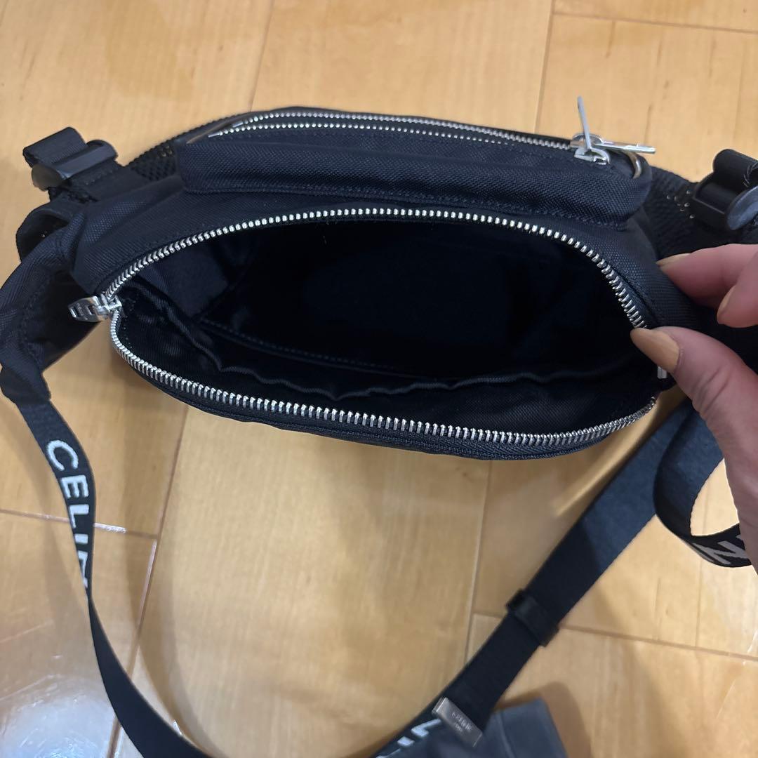 CELINE ブラック ボディバッグ