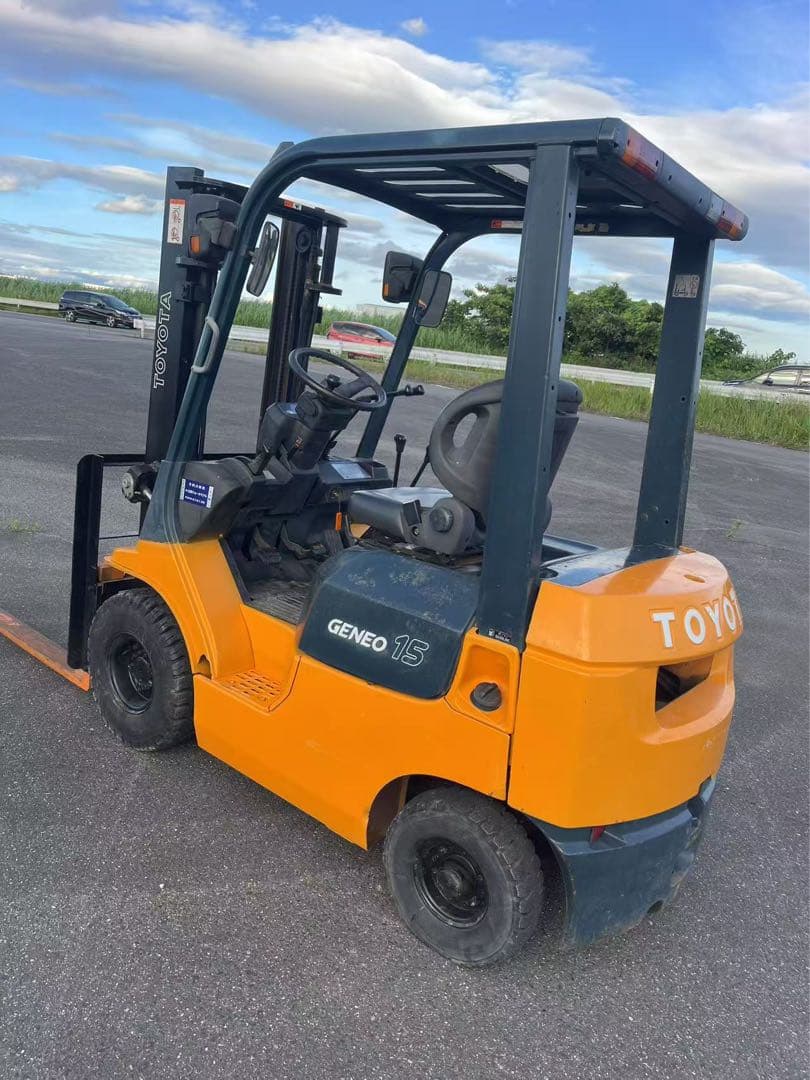 愛知　引取限定　トヨタ フォークリフト 7FG-15 オートマ 2006年製