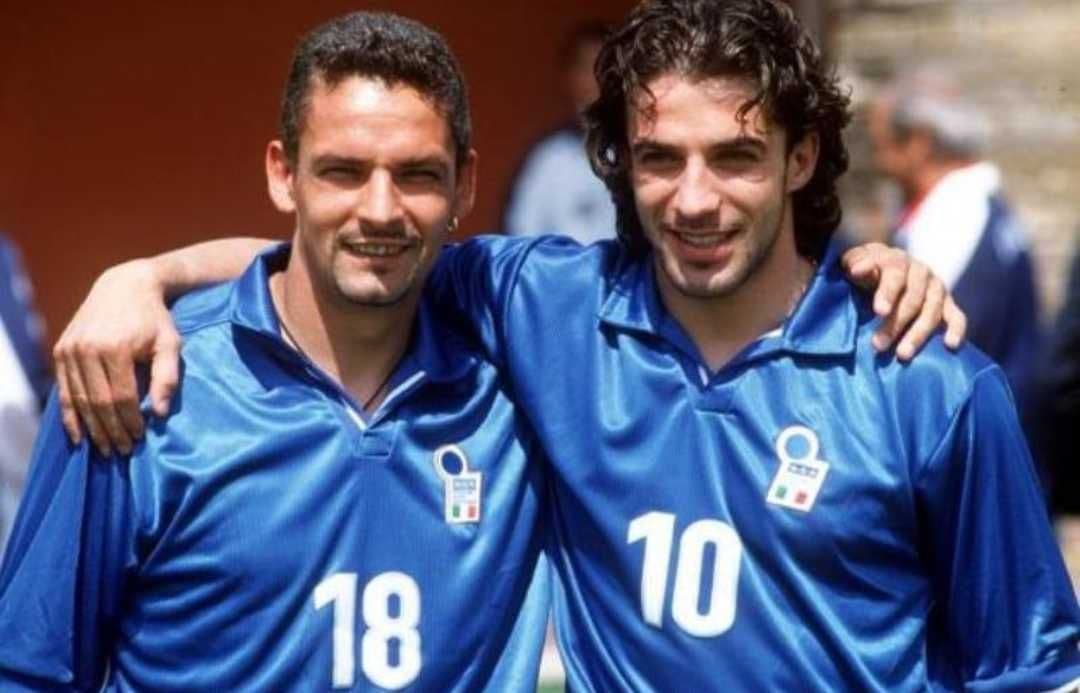 【NIKE】オーセンティック イタリア代表 1998 アズーリ バッジョ 18番