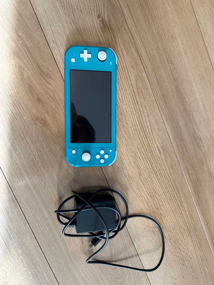 Nintendo Switch Lite 青 本体と充電器付き